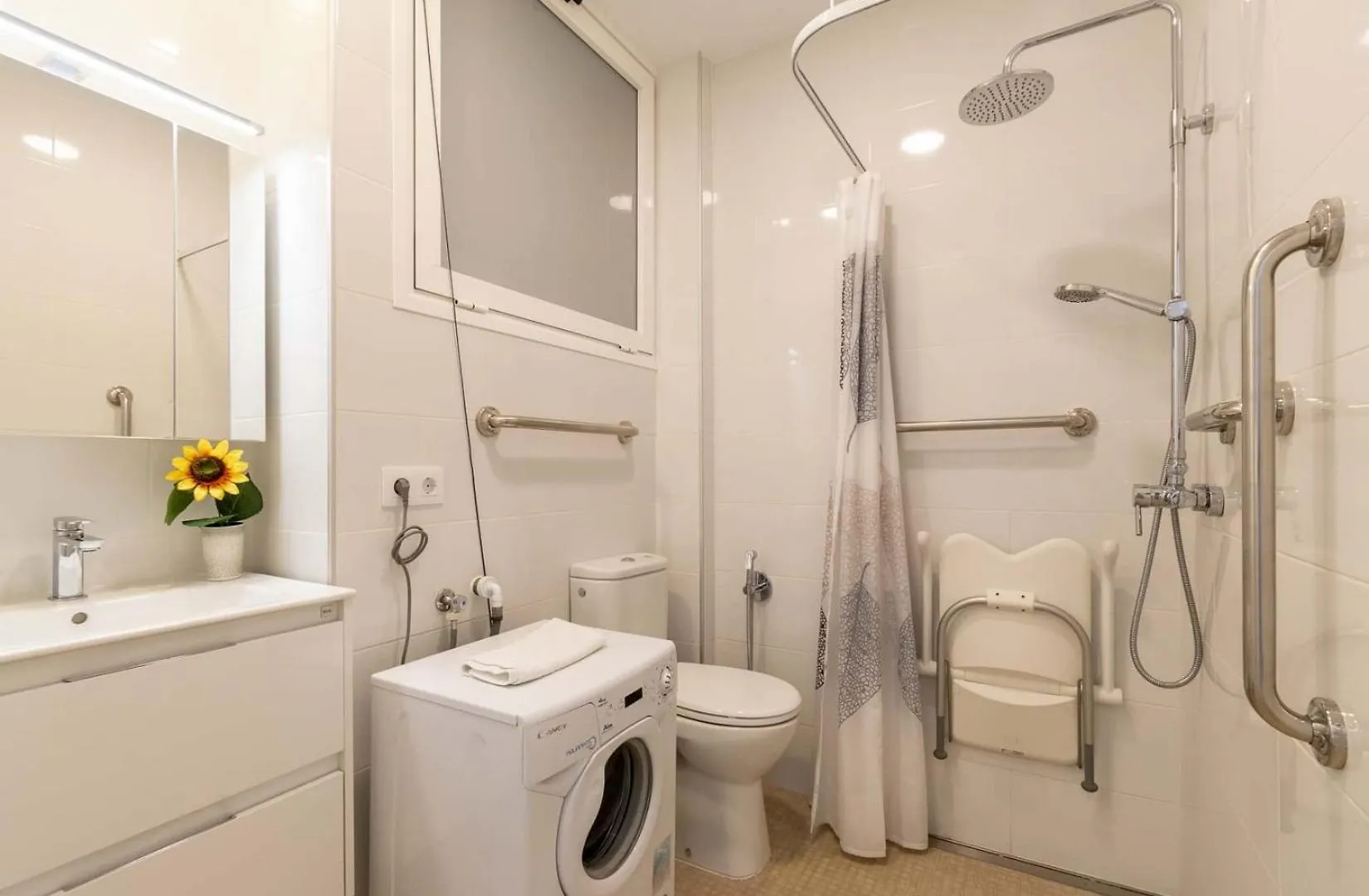 Sea Breeze Frontline Apartment Los Cristianos  0*, Los Cristianos (Tenerife) Spain
